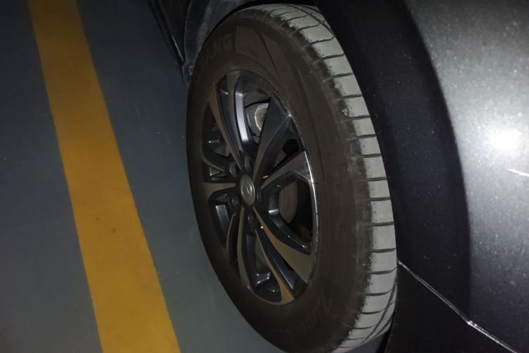 长安 逸动 2022款 PLUS 蓝鲸NE 1.4T GDI DCT尊贵版车身外观10