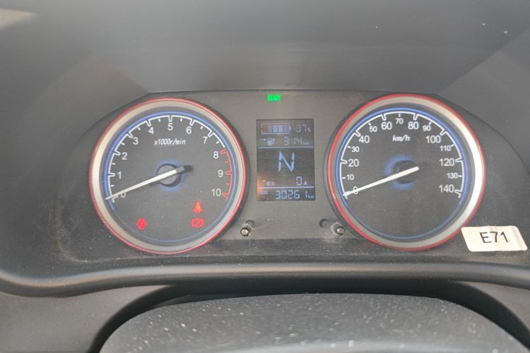 凌宝汽车 凌宝BOX 2022款 卓文君版局部细节14