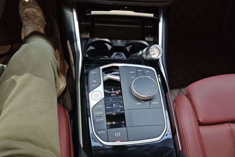 宝马3系 2023款 320Li M运动套装局部细节18