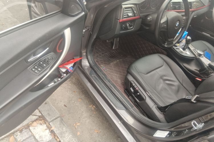 宝马3系 2015款 320Li 超悦版时尚型中控内饰7003