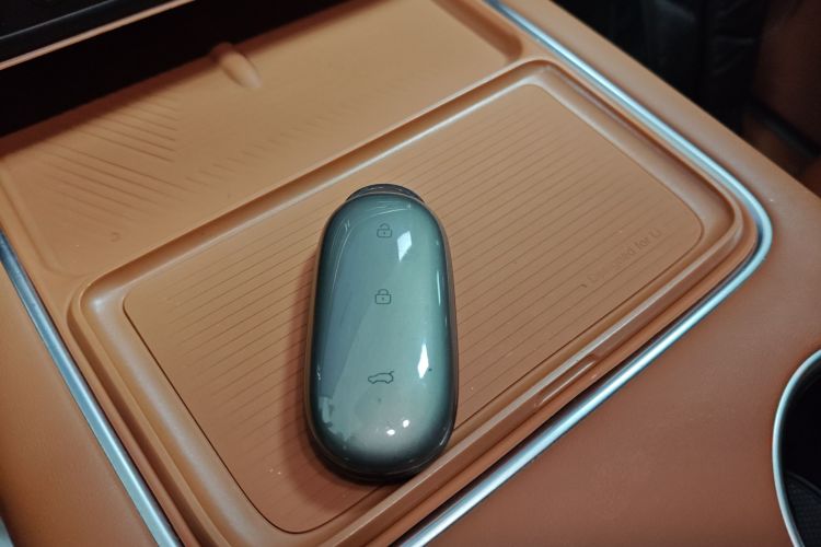 理想汽车 理想L7 2023款 Air中控内饰11