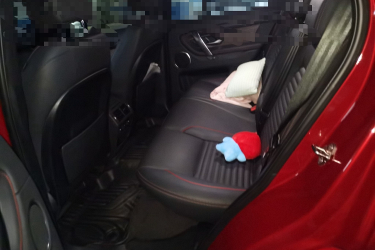 路虎 发现运动版 2020款 249PS R-Dynamic 性能版中控内饰21