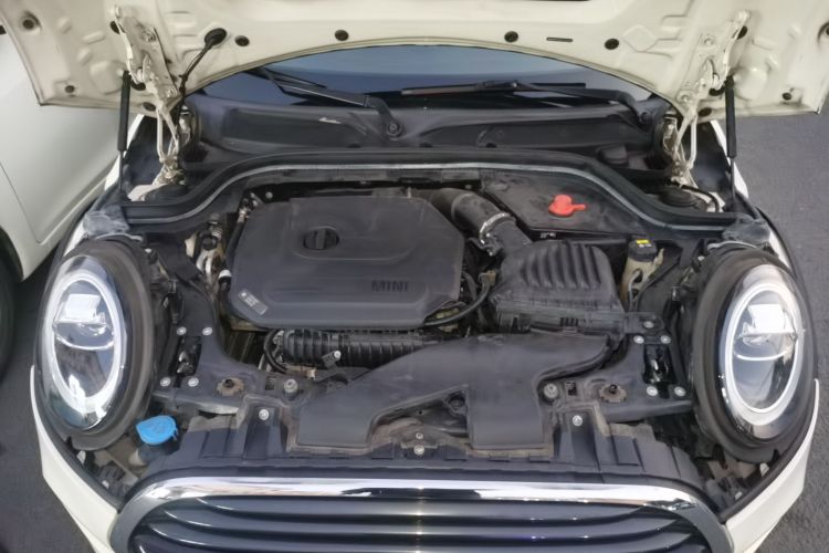 MINI 2018款 1.5T COOPER 经典派机舱底盘24