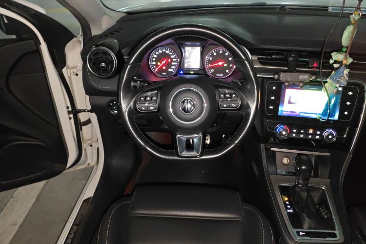 名爵 MG6 2019款 20T 自动运动版中控内饰13