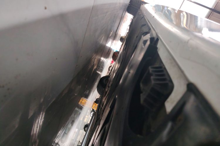 宝马5系 2022款 改款 525Li M运动套装机舱底盘30