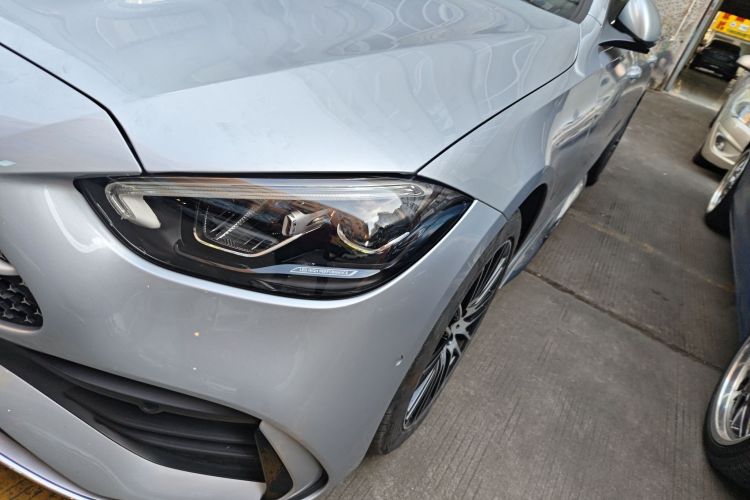 奔驰C级 2023款 C 260 L 运动版局部细节36