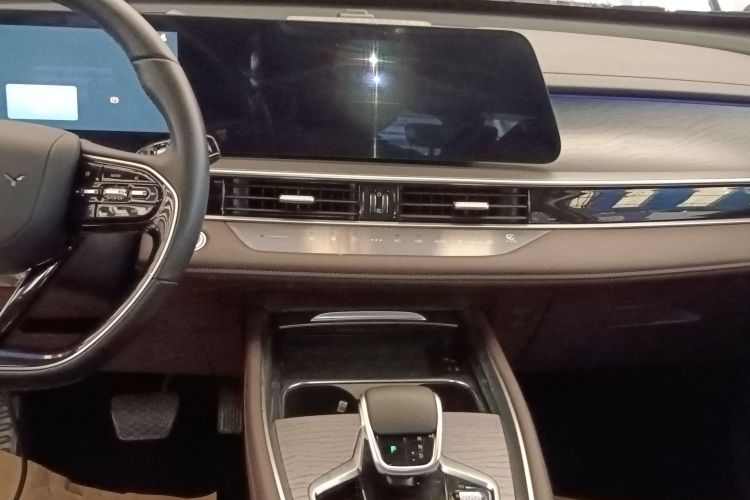 奇瑞 瑞虎8 PRO 2024款 冠军版 290T 两驱巅峰版 7座中控内饰16