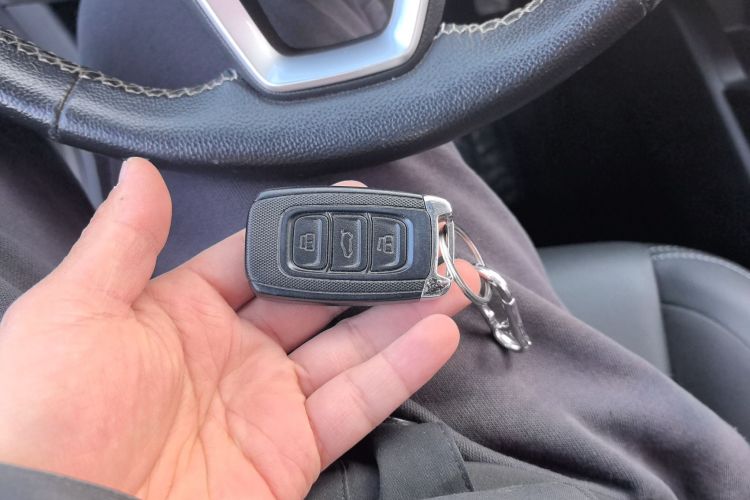 一汽 骏派A50 2018款 1.5L 手动豪华型中控内饰11