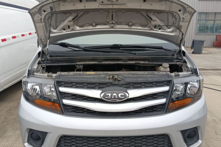 江淮瑞风 瑞风M3 2019款 PLUS 创客版 1.8L 豪华型机舱底盘24