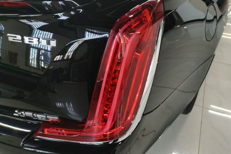 凯迪拉克XTS 2018款 28T 精英型车身外观9