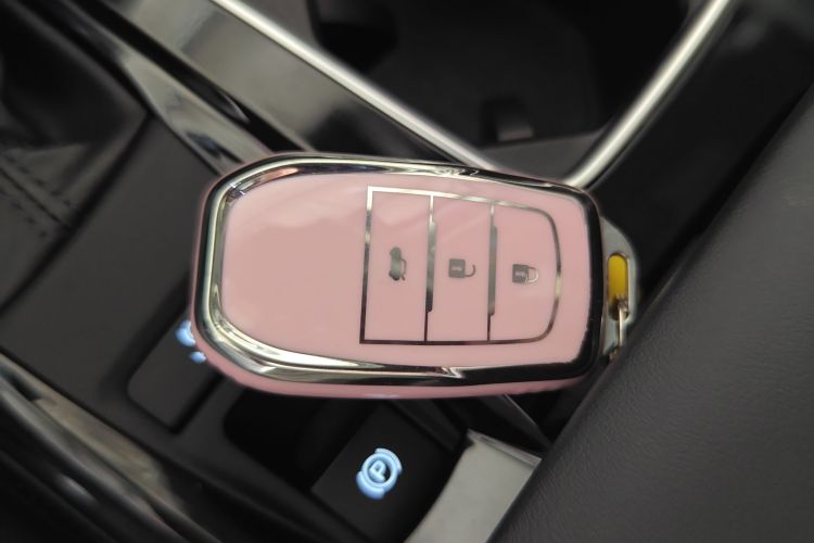 丰田 凯美瑞 2024款 2.0GVP 豪华版中控内饰7001