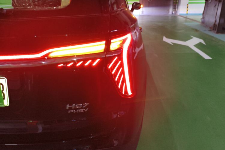 红旗HS7 PHEV 2025款 2.0T PHEV 两驱旗享版 6座车身外观6006