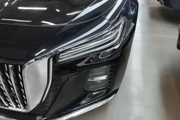 红旗H5 2023款 2.0T 自动智联旗畅版局部细节36