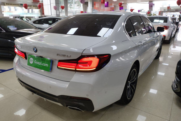 宝马5系 2022款 改款二 525Li M运动套装车身外观7