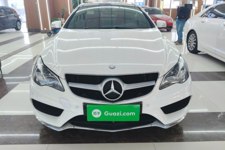 奔驰E级(进口) 2014款 E 200 轿跑版车身外观2