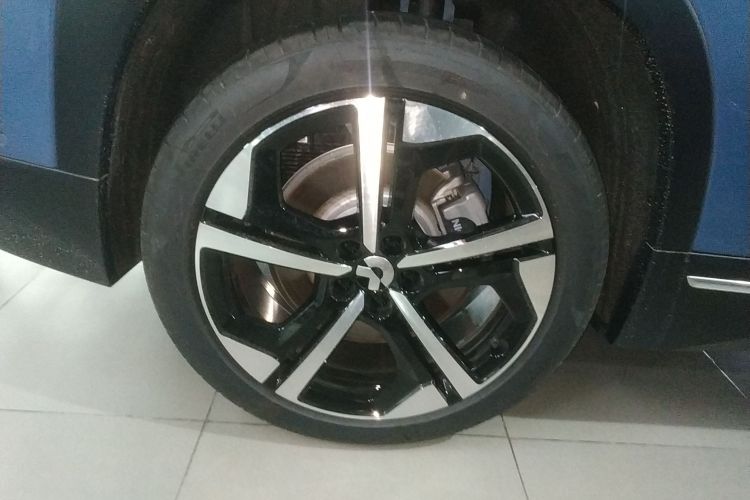 蔚来ES7 2024款 75kWh车身外观56