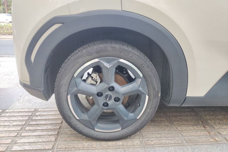 比亚迪 海鸥 2024款 荣耀版 405km 飞翔版车身外观6008