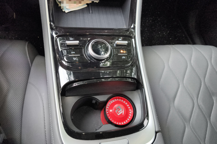 吉利银河 银河A7 2025款 EM-i 70km 豪享版中控内饰18