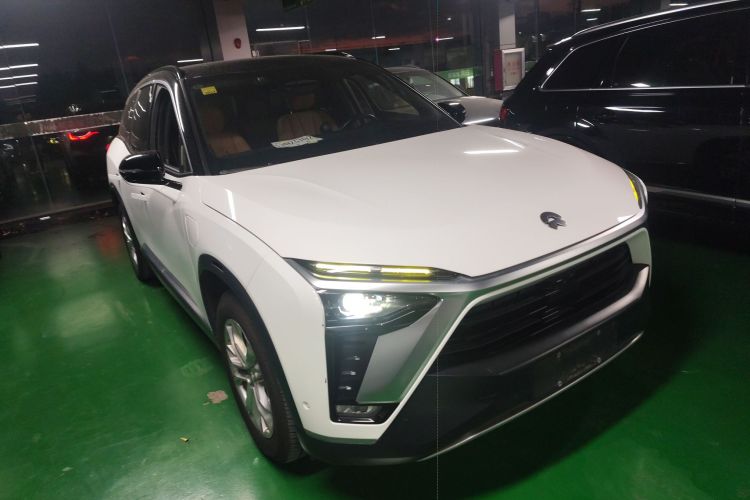 蔚来ES8 2020款 415KM 七座版车身外观3