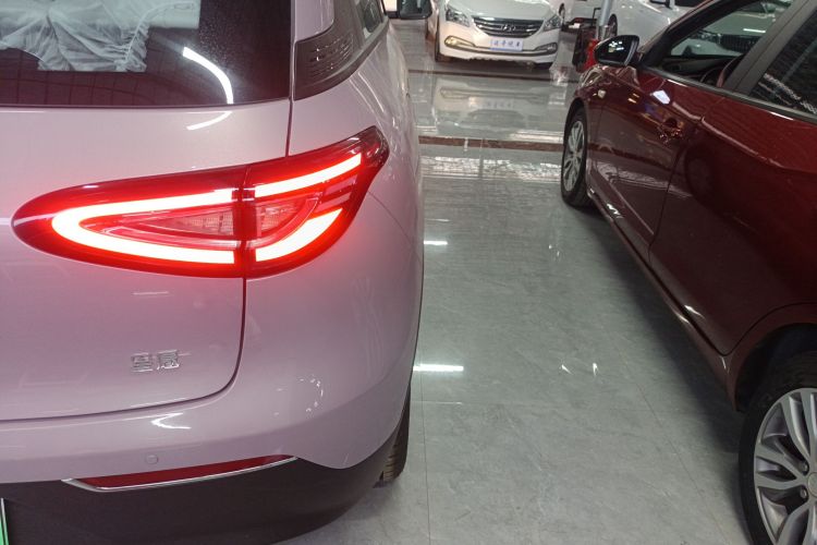 吉利银河 星愿 2026款 310km 青春版车身外观6006