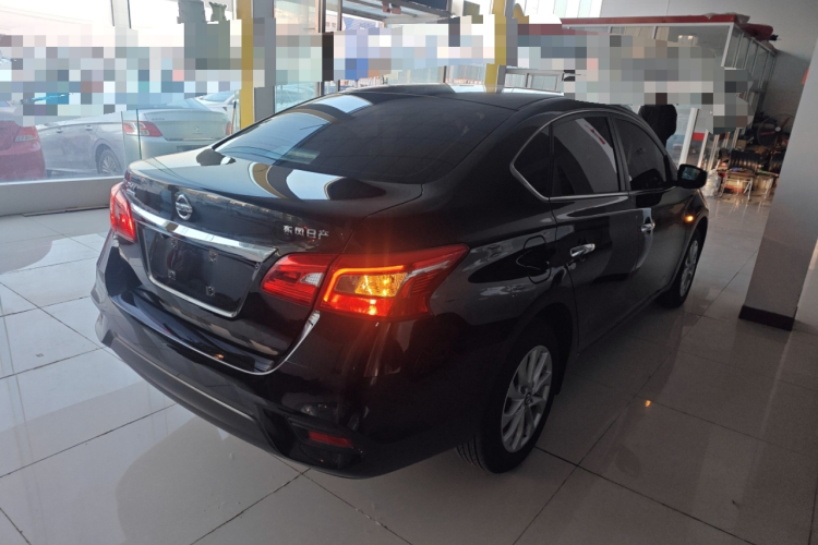 日产 轩逸 2024款 改款二 经典 1.6XE CVT舒适版车身外观7