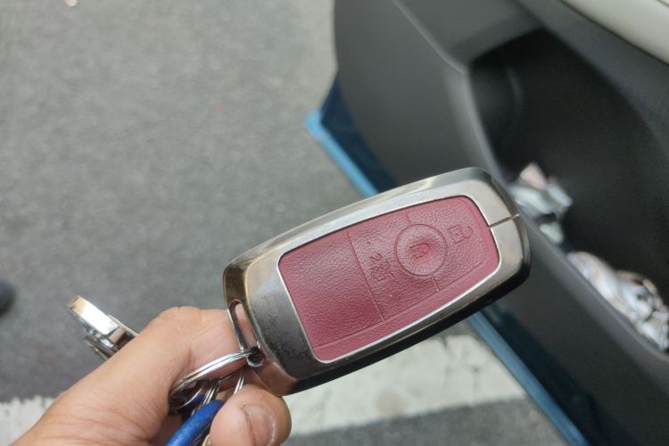 福特 2023款 锐界L 2.0T EcoBoost 两驱七座豪华型中控内饰11