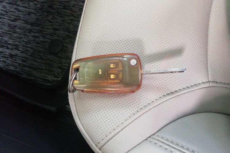 别克 英朗 2021款 典范 1.5L 自动精英型中控内饰7002