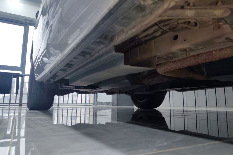 捷豹F-PACE 2016款 3.0 SC 四驱R-Sport运动版局部细节9001