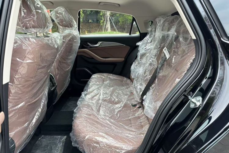 奔腾B70 2024款 龙腾版 1.5T 领创型中控内饰21