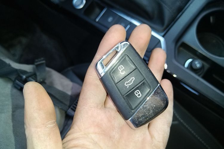 大众 帕萨特 2022款 280TSI 商务版中控内饰11