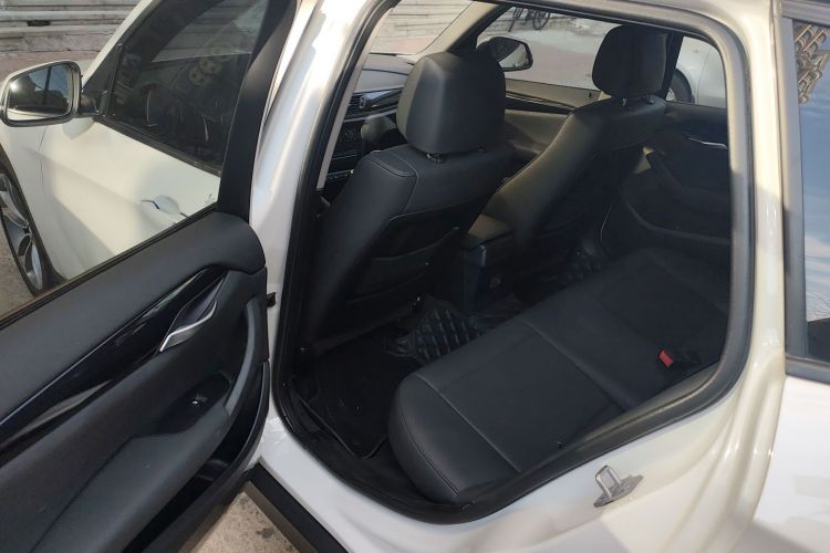 宝马X1 2015款 sDrive18i 领先晋级版中控内饰21