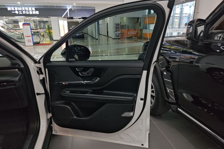 林肯 冒险家 2022款 2.0T 两驱尊雅版中控内饰42