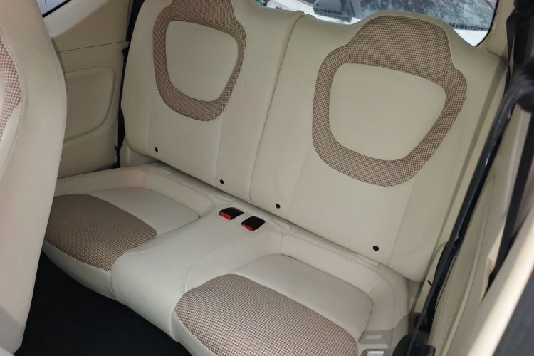 五菱汽车 宏光MINIEV 2024款 第三代 215km 进阶版中控内饰7004