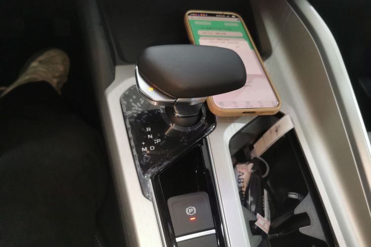 吉利汽车 星瑞 2025款 东方曜 1.5TD 昆仑版中控内饰18