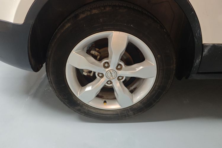 众泰 大迈X5 2015款 1.5T CVT知县型 国V车身外观6008