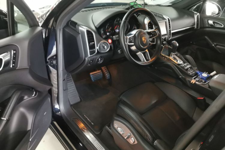 保时捷 2016款 Cayenne 3.0T中控内饰20