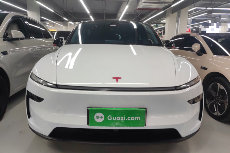 特斯拉 Model Y 2025款 后轮驱动 首发版车身外观6001