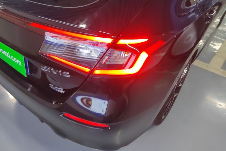 本田 思域 2023款 HATCHBACK 240TURBO 手动极劲版车身外观6006