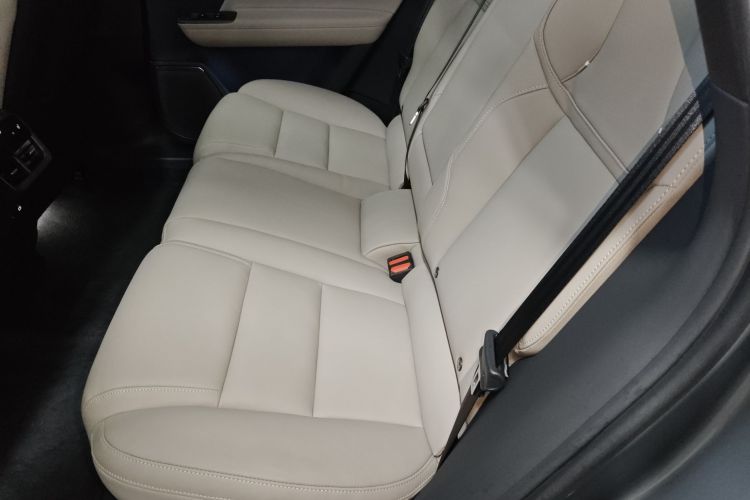 沃尔沃XC70插电式混动 2026款 四驱超长续航Ultra中控内饰21