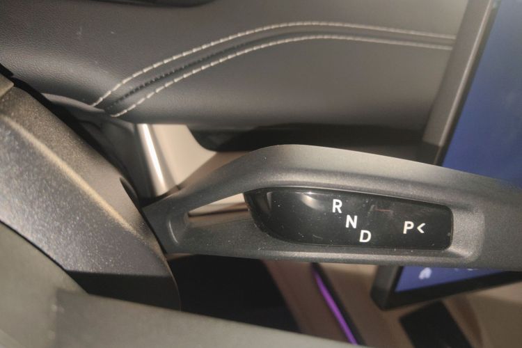 小米汽车 小米SU7 2024款 四驱超长续航高阶智驾Max版中控内饰18