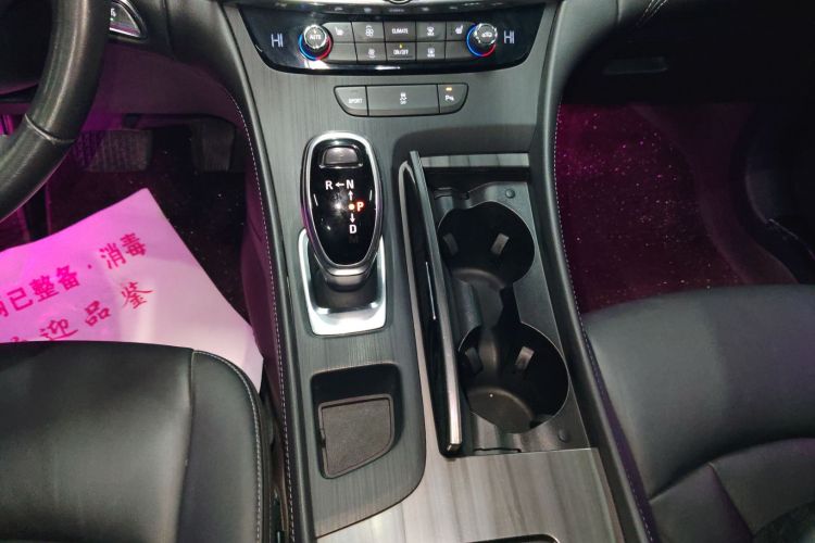 别克 君越 2020款 652T 豪华型局部细节18