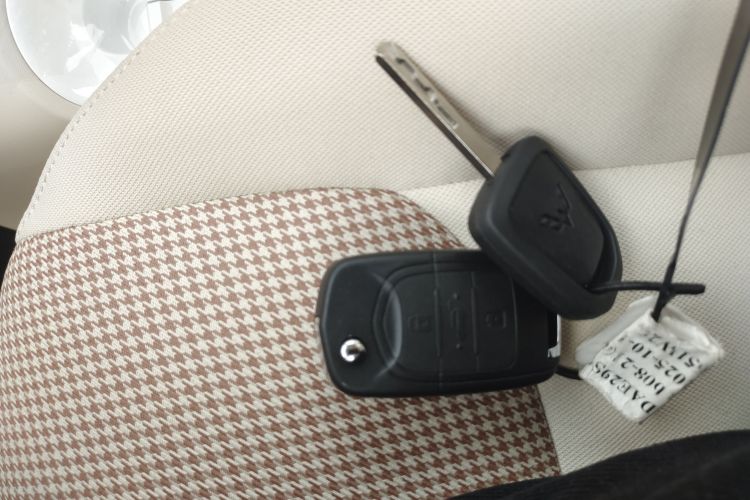 五菱汽车 宏光MINIEV 2024款 第三代 215km 青春版中控内饰11