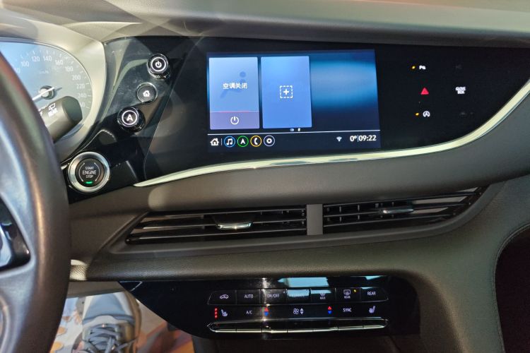 别克 昂科旗 2020款 28T 两驱豪华型中控内饰16