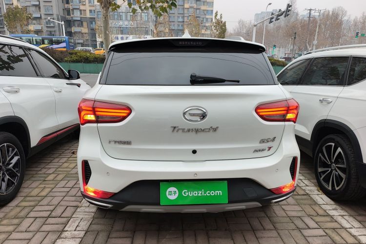 广汽传祺 传祺GS4 2018款 235T 自动两驱精英百万纪念版车身外观6