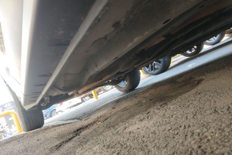 Jeep 指南者(进口) 2015款 2.0L 两驱运动版局部细节9001