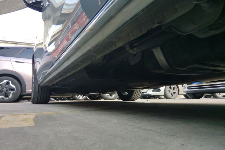 别克GL8 2022款 陆上公务舱 652T 智慧尊贵型局部细节9002