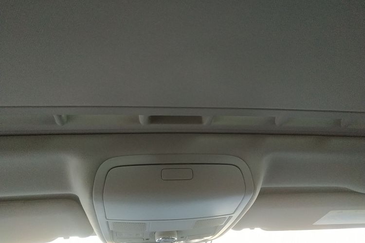 大众 帕萨特 2017款 330TSI DSG尊荣版中控内饰22