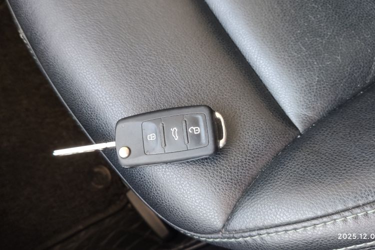 大众 朗逸 2015款 1.6L 自动风尚版中控内饰7001