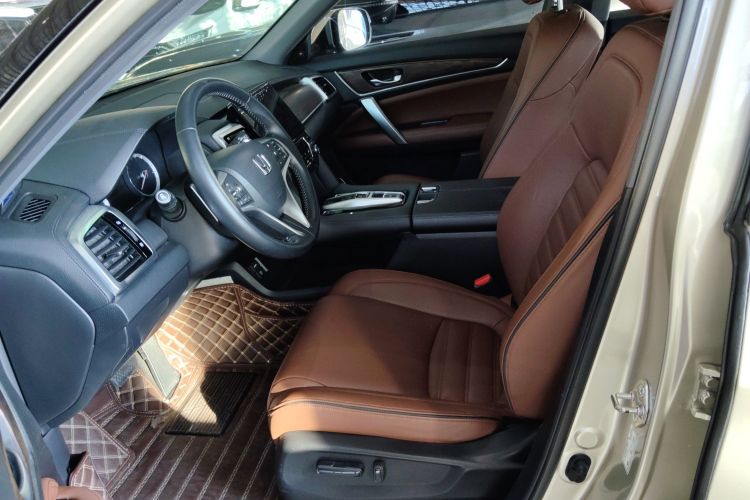 本田UR-V 2017款 370TURBO 两驱尊贵版 国V中控内饰19