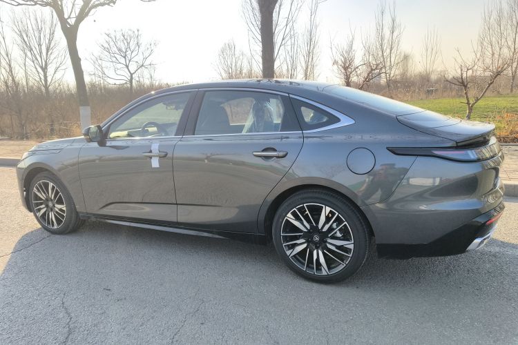 长安 逸动 2026款 第四代 1.5T 500Bar 智享型车身外观6003